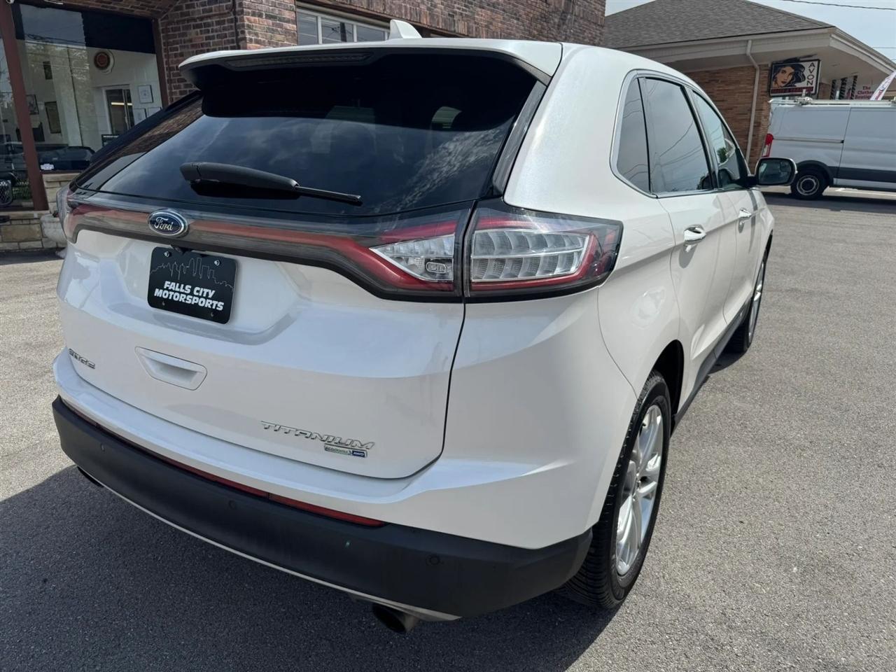 2018 Ford Edge Titanium - Photo 15