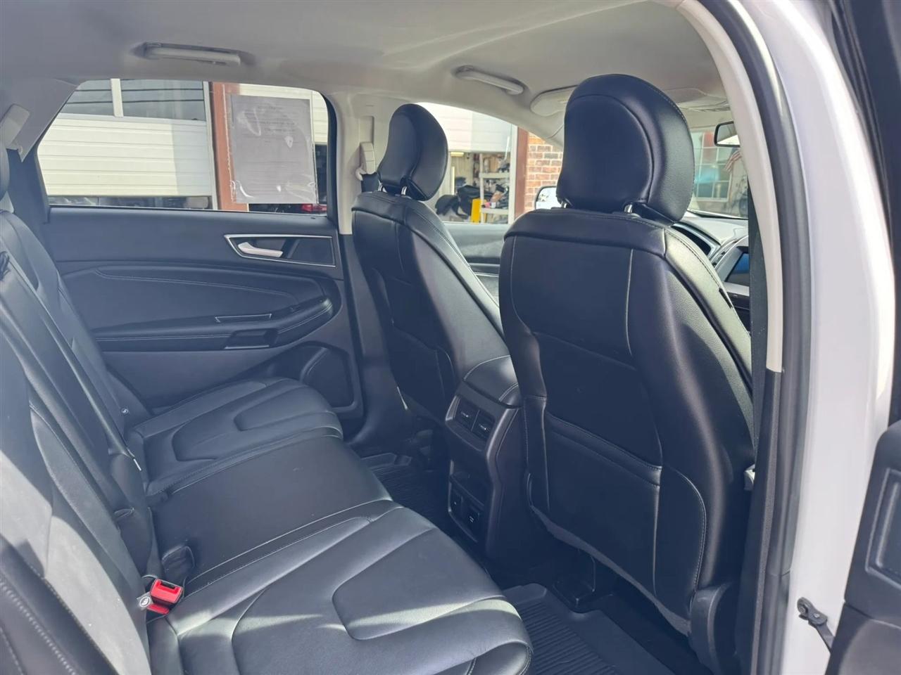 2018 Ford Edge Titanium - Photo 35