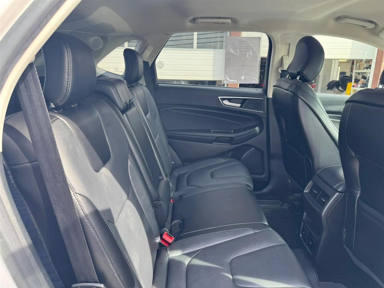 2018 Ford Edge Titanium - Photo 36