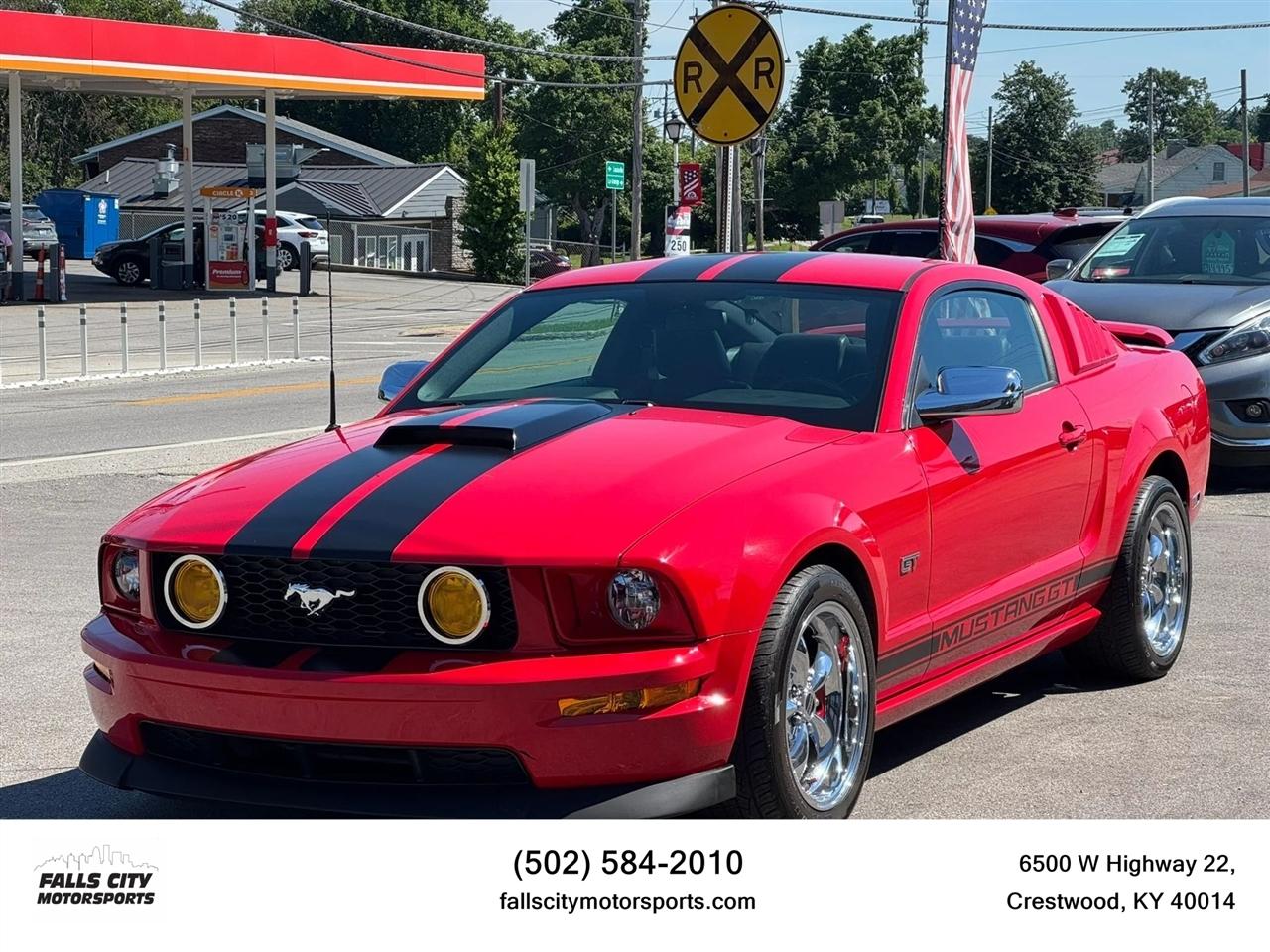 2006 Ford Mustang GT Premium Coupe 2D