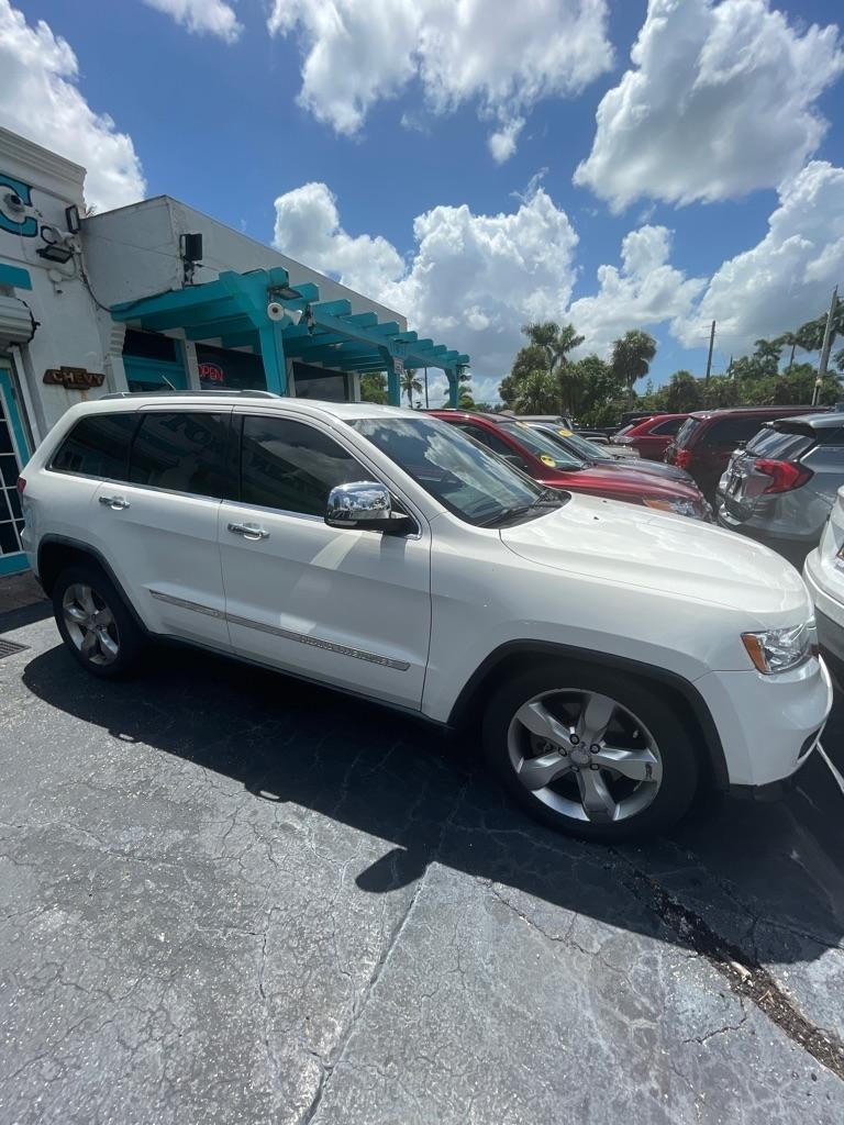 Jeep Grand Cherokee  2011