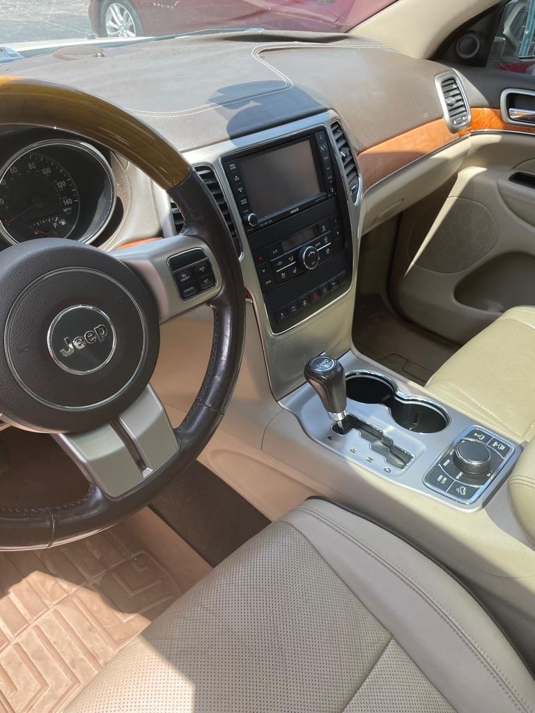 Jeep Grand Cherokee  2011