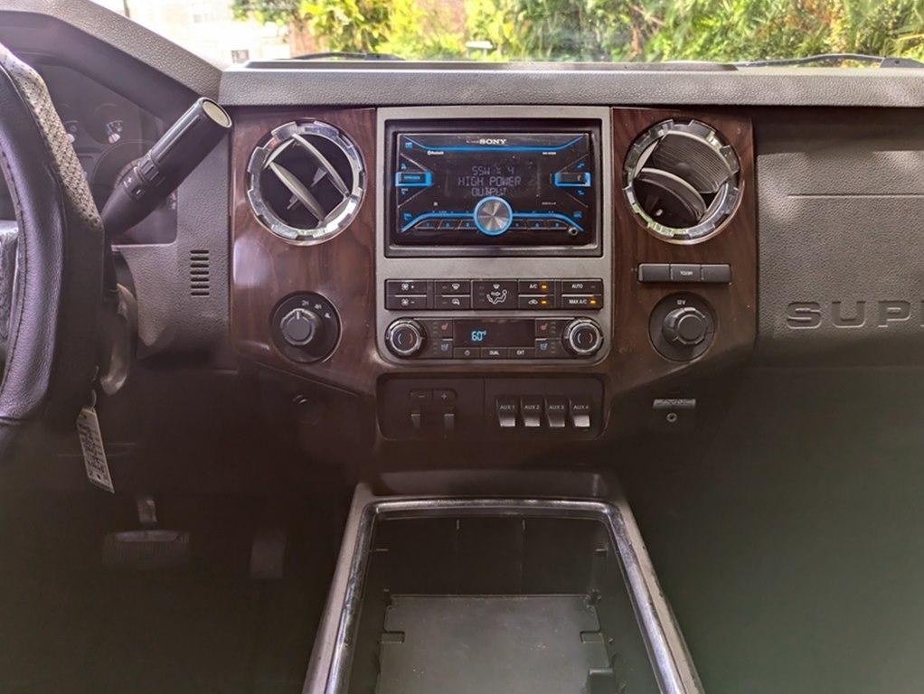 Ford F-350 SD  2011