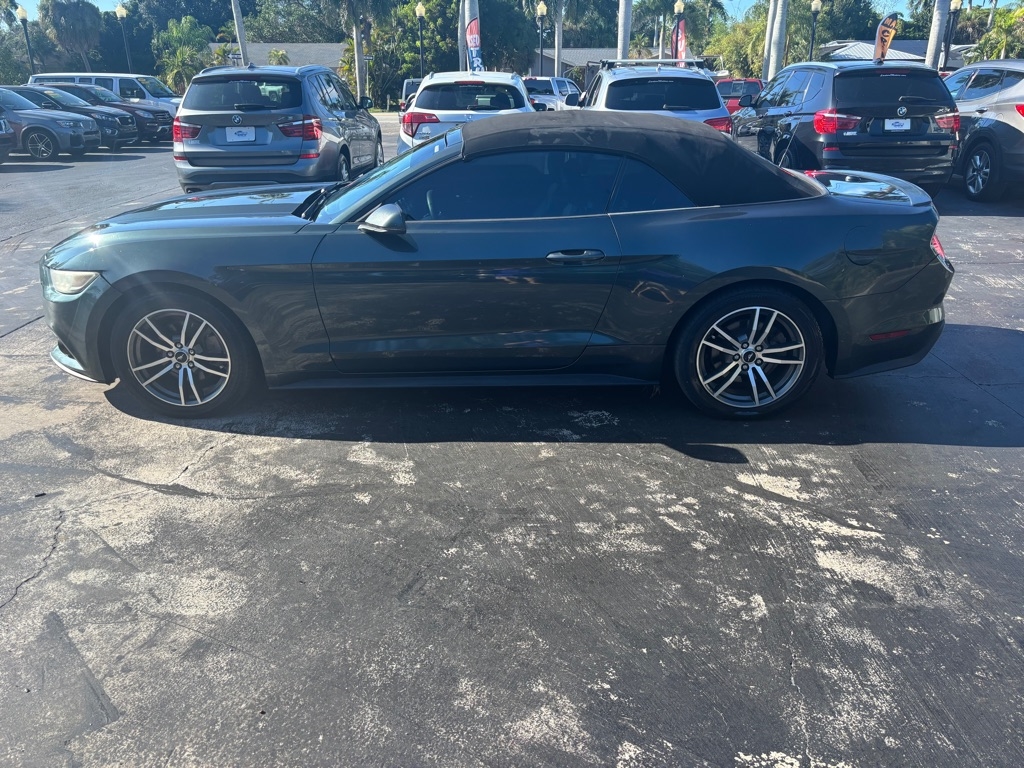 2015 Ford Mustang Convertible photo 3