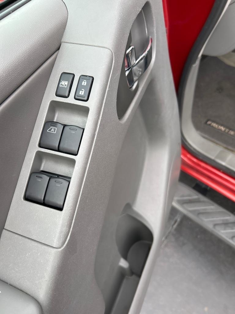 Nissan Frontier  2016