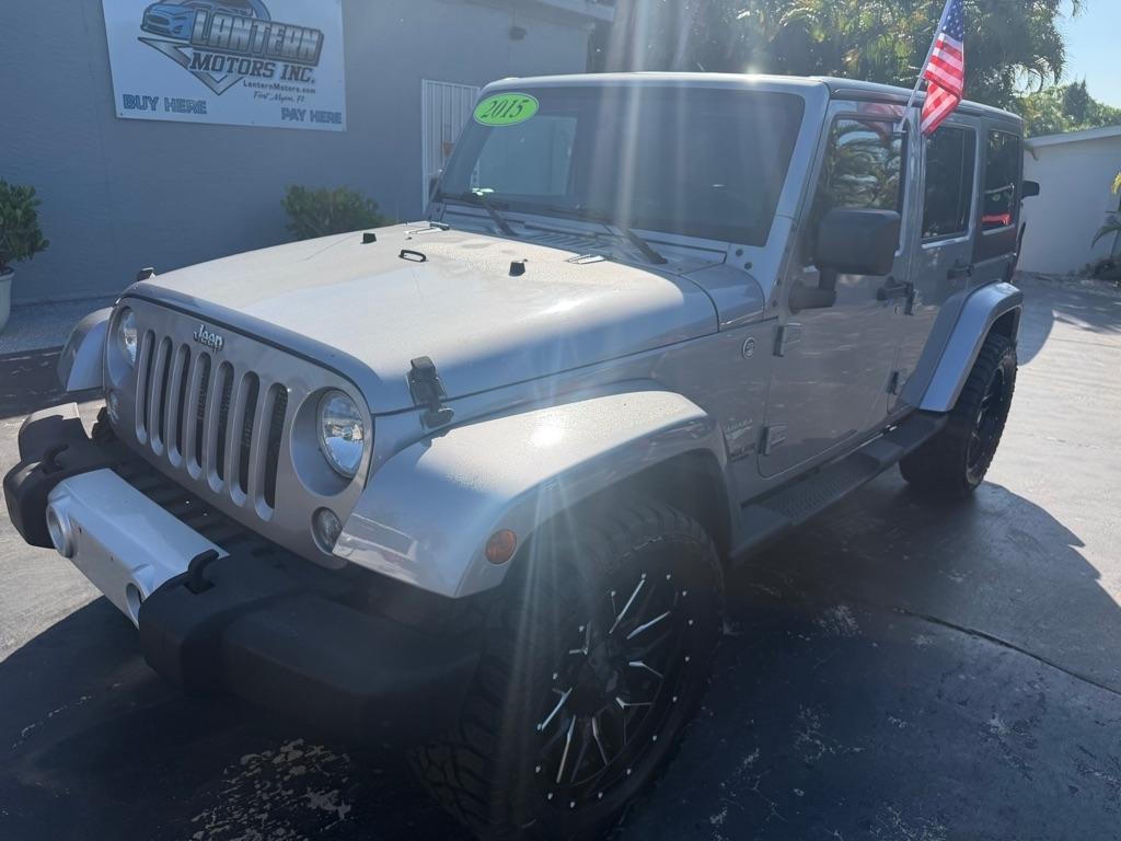 Jeep Wrangler 4WD 4dr Sahara 2015