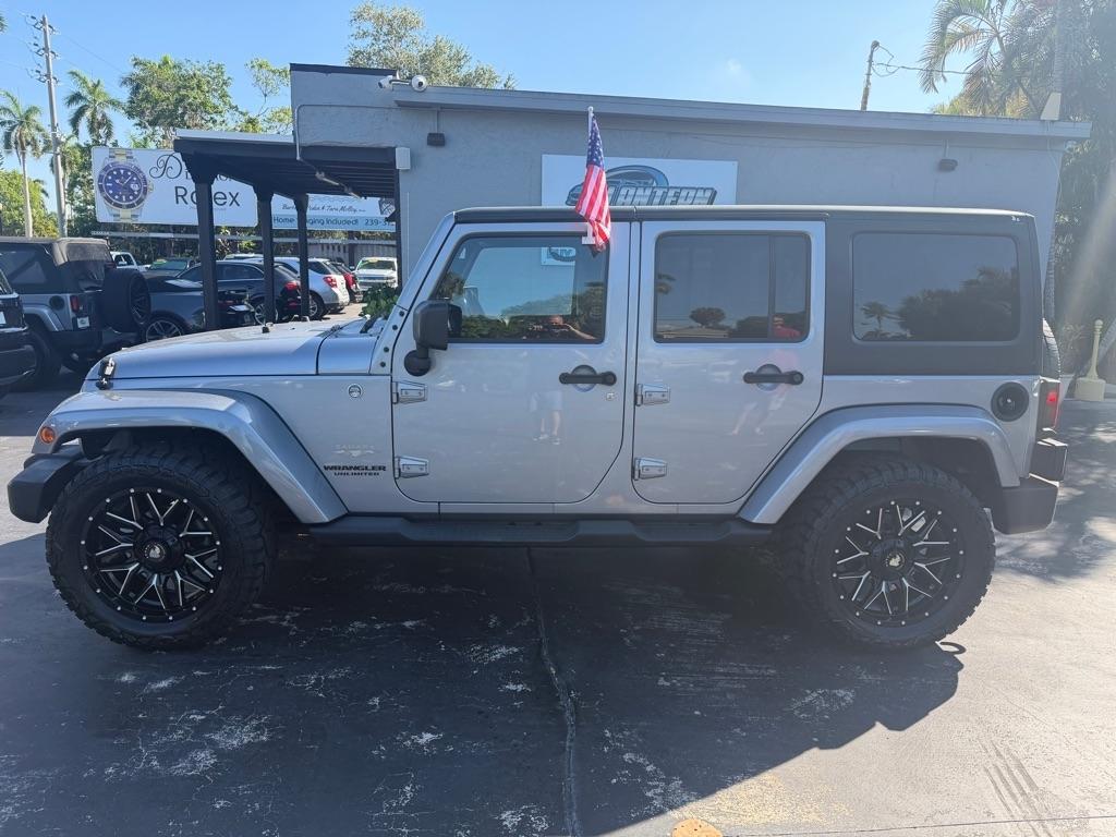 Jeep Wrangler 4WD 4dr Sahara 2015