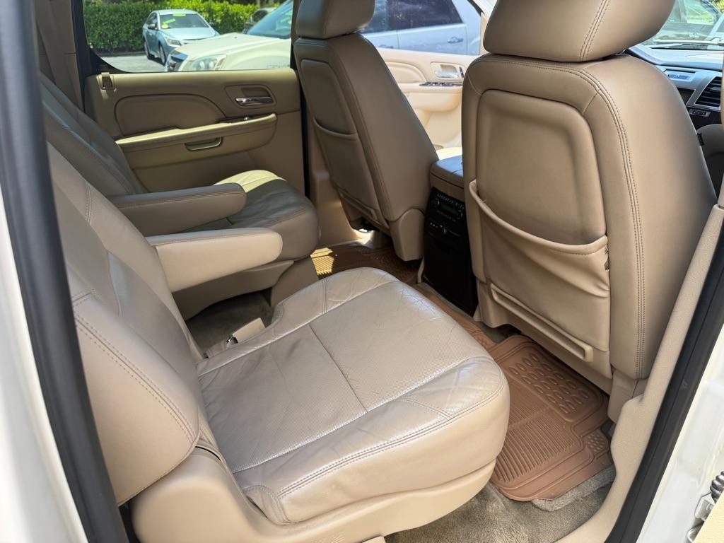 Cadillac Escalade  2012