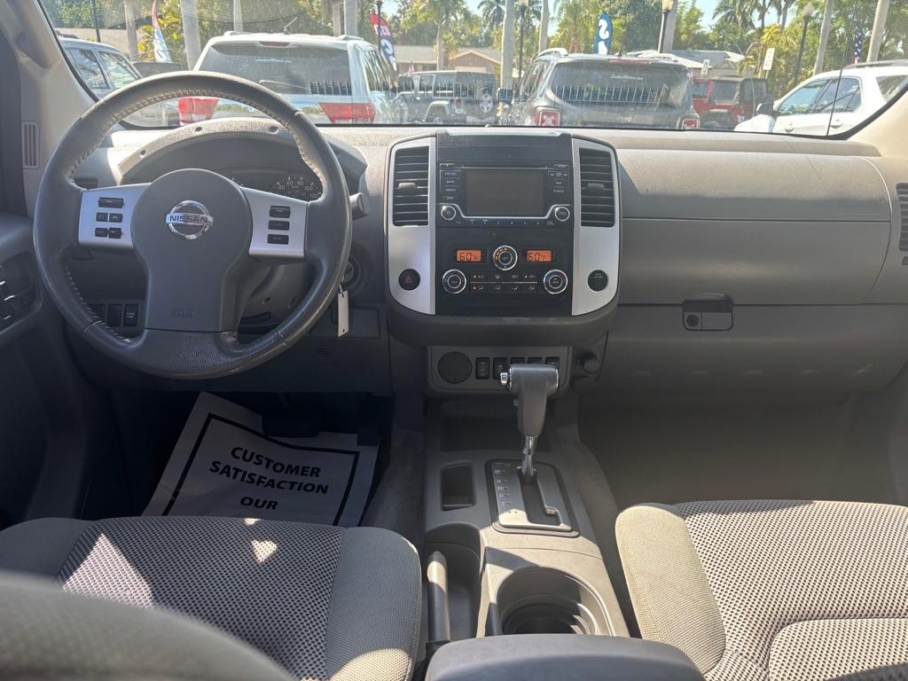 Nissan Frontier 2WD Crew Cab SWB Auto SV 2016