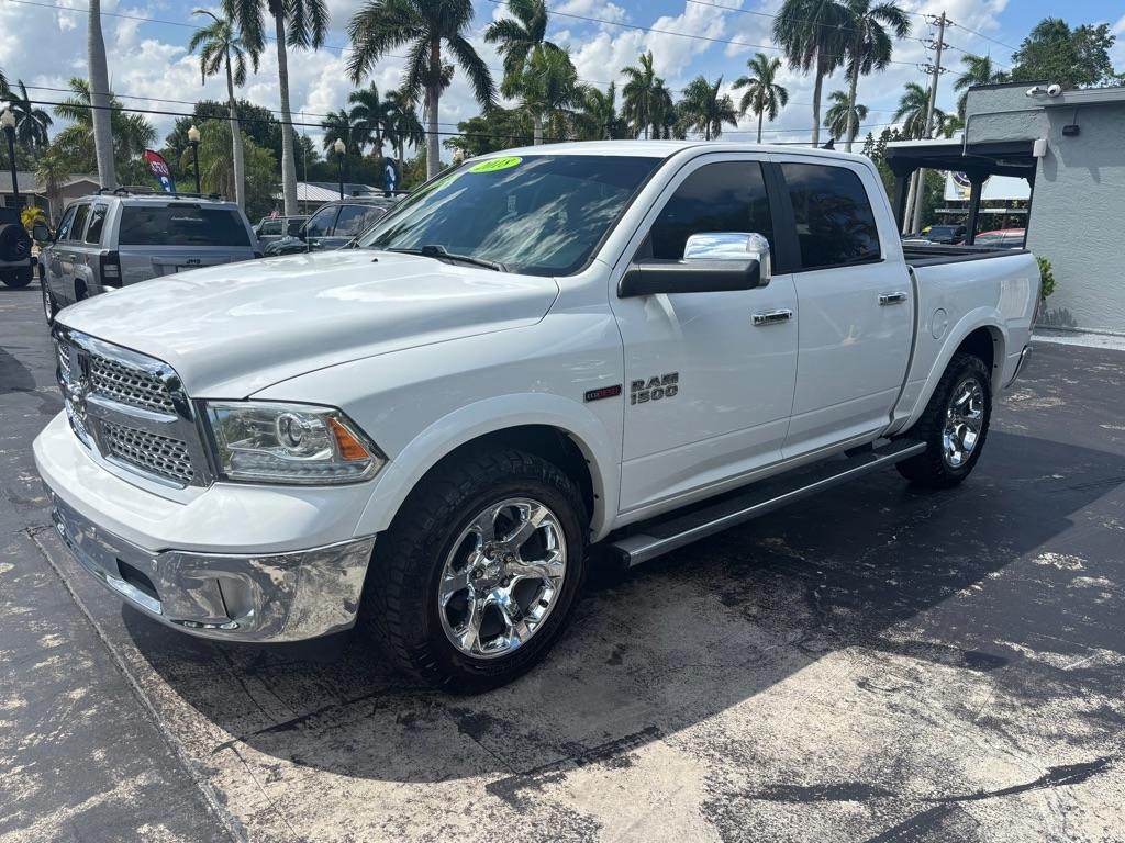 RAM 1500 Laramie 4x4 Crew Cab 5'7" Box 2018