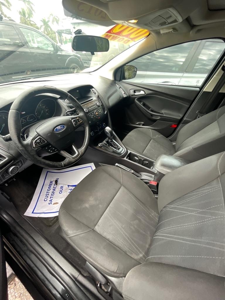 Ford Focus  2015