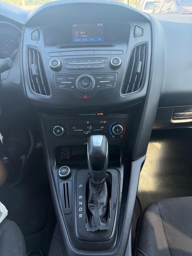 Ford Focus 4dr Sdn SE 2015