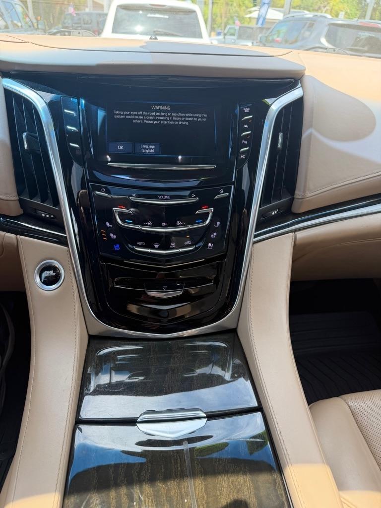 Cadillac Escalade  2018