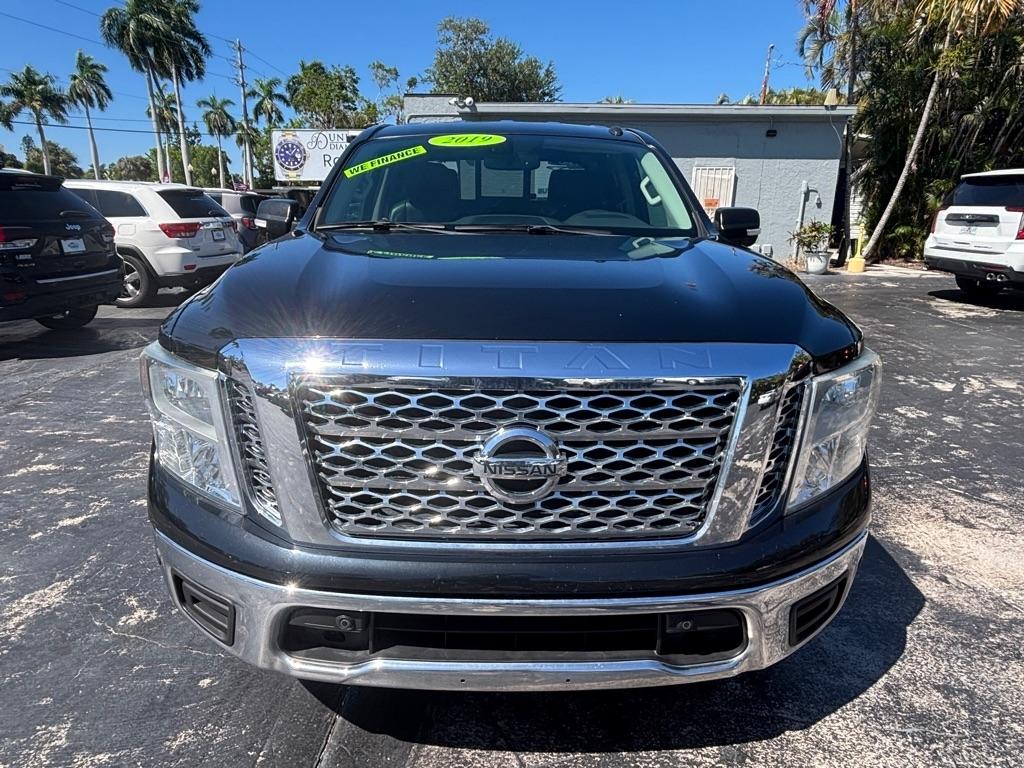 Nissan Titan 4x2 Crew Cab SV 2019