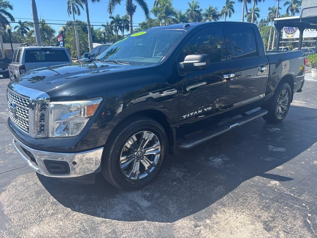 Nissan Titan 4x2 Crew Cab SV 2019