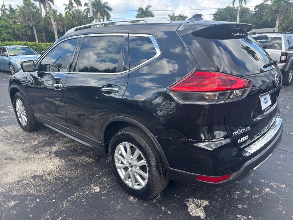 Nissan Rogue  2017