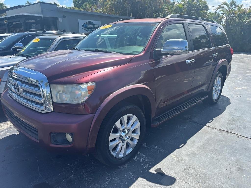 Toyota Sequoia  2010
