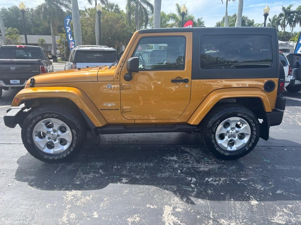 Jeep Wrangler 4WD 2dr Sahara 2014