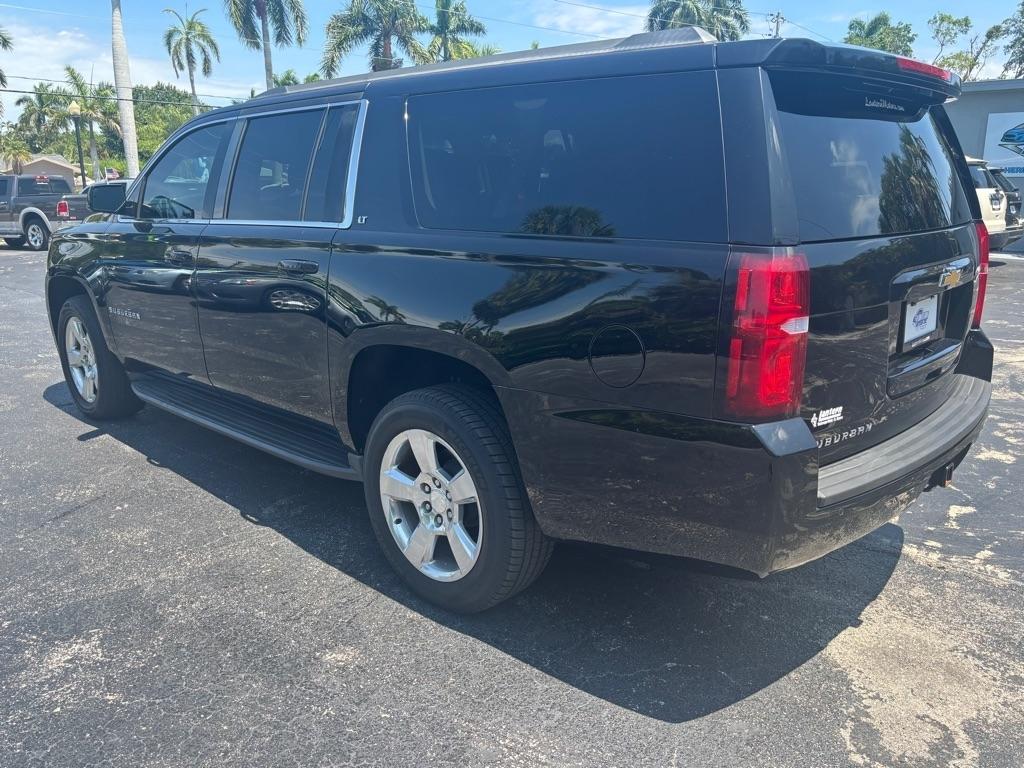 Chevrolet Suburban  2015