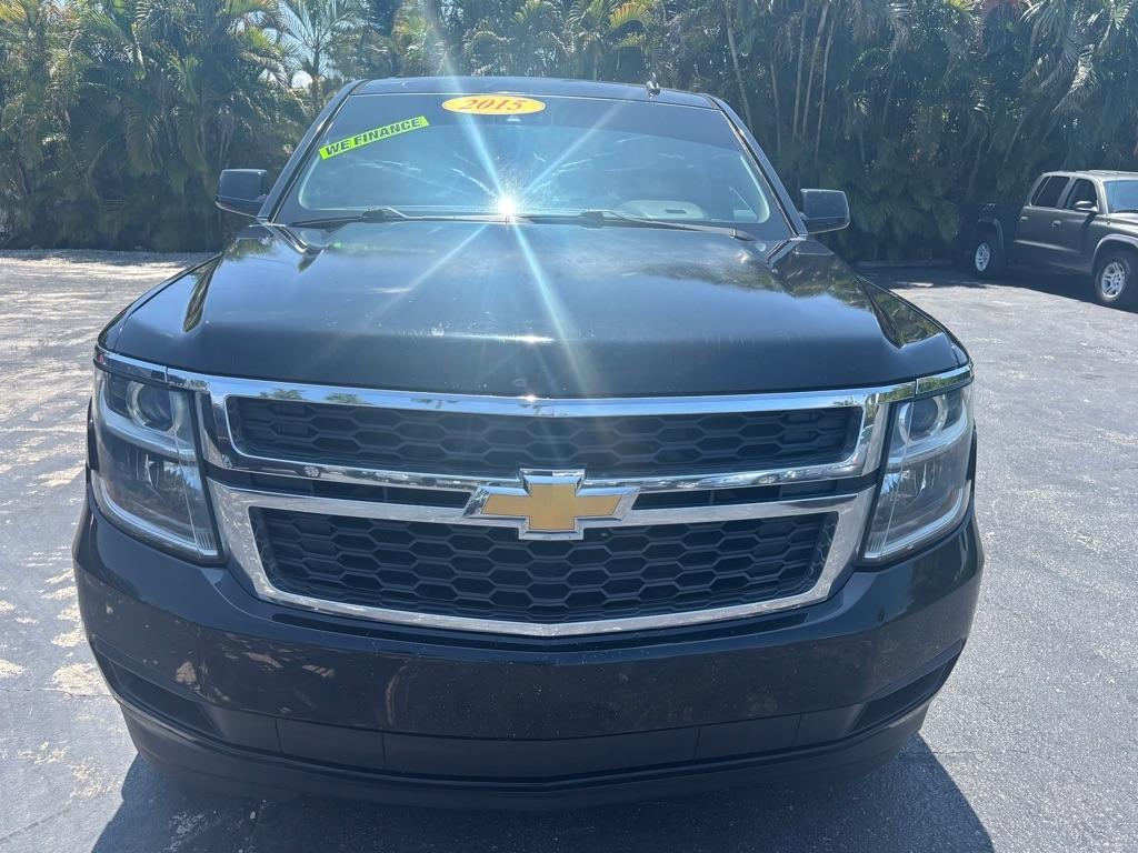 Chevrolet Suburban  2015