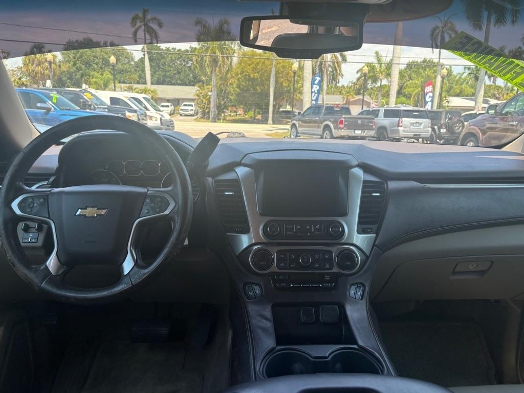 Chevrolet Suburban  2015
