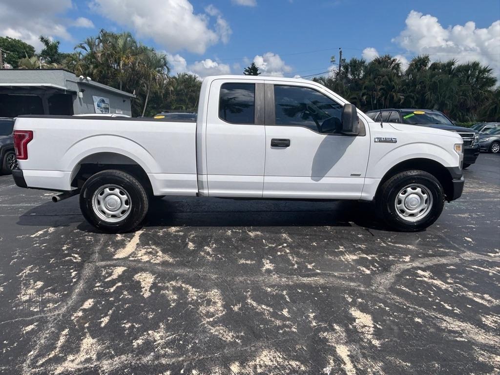 Ford F-150 XL 4WD SuperCab 8' Box 2017