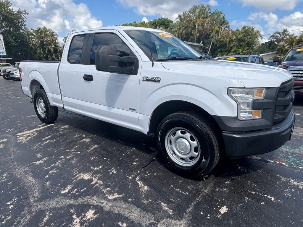 Ford F-150 XL 4WD SuperCab 8' Box 2017
