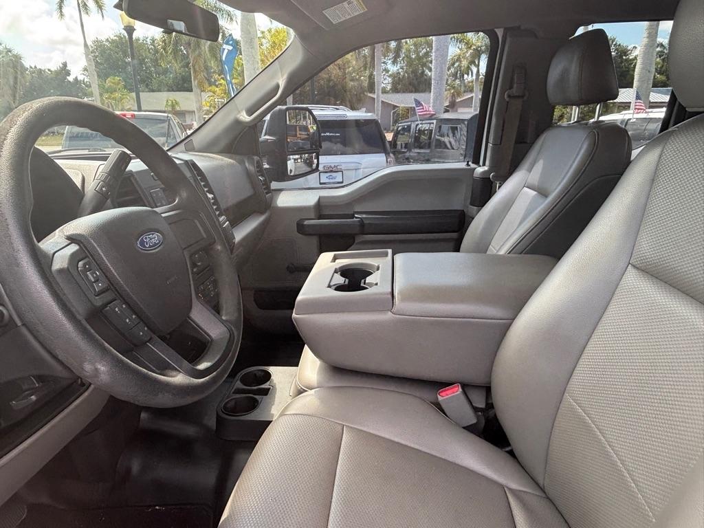 Ford F-150 XL 4WD SuperCab 8' Box 2017