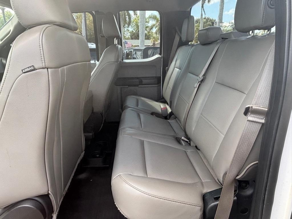 Ford F-150 XL 4WD SuperCab 8' Box 2017