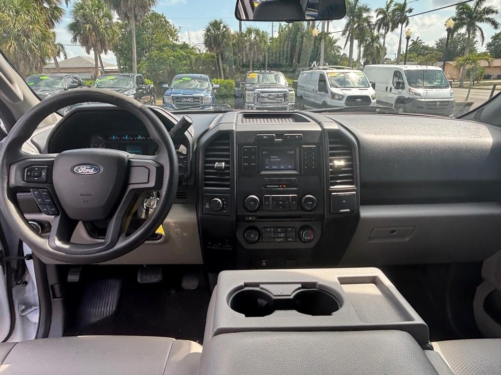 Ford F-150 XL 4WD SuperCab 8' Box 2017