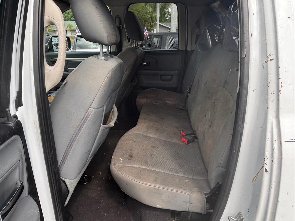 RAM 1500 SLT Quad Cab 2WD 2013
