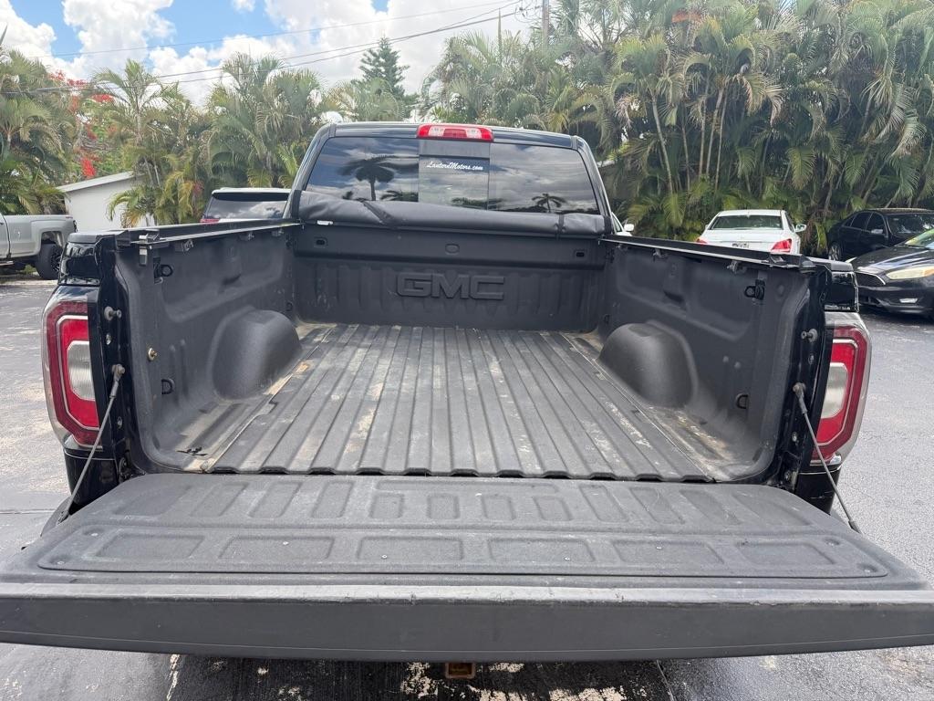 GMC Sierra 1500 SLT Crew Cab Short Box 4WD 2017