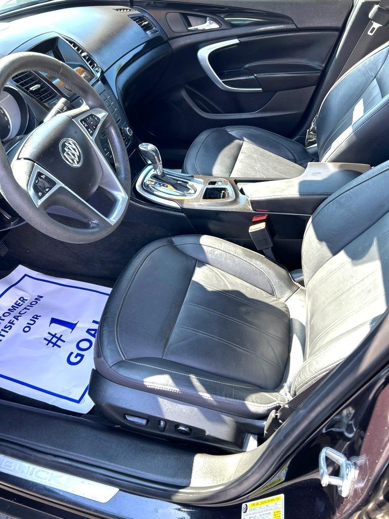 Buick Regal 4dr Sdn Base 2012
