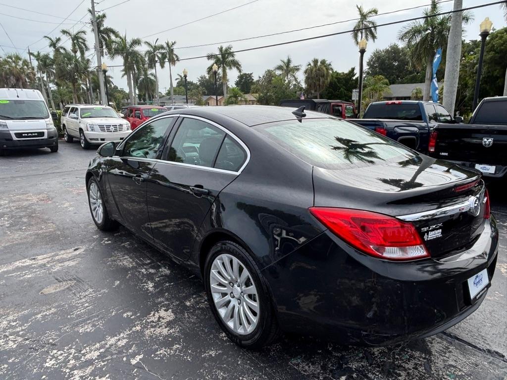Buick Regal 4dr Sdn Base 2012