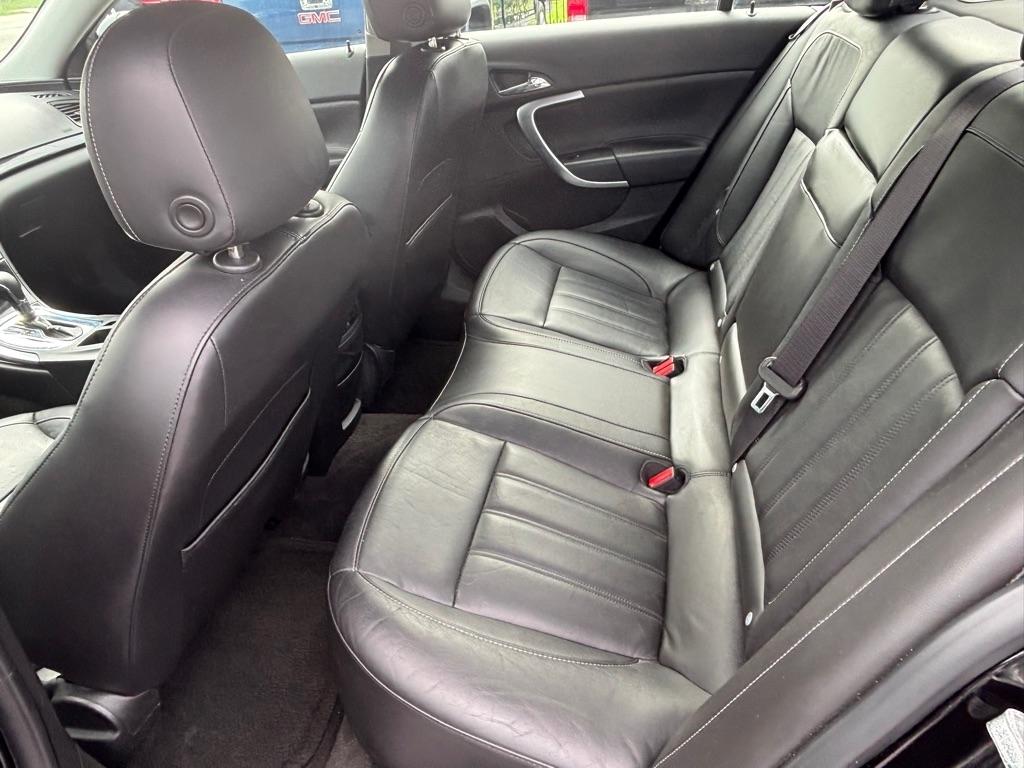 Buick Regal 4dr Sdn Base 2012