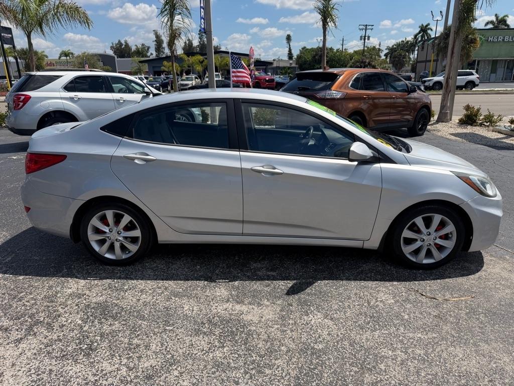 Hyundai Accent 4dr Sdn Auto GLS 2013