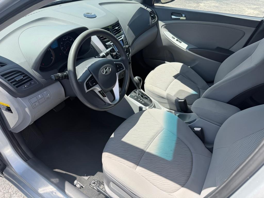 Hyundai Accent 4dr Sdn Auto GLS 2013