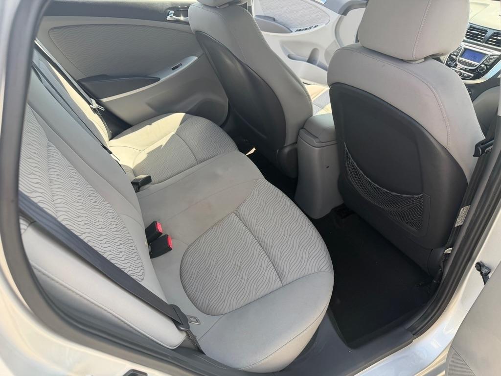 Hyundai Accent 4dr Sdn Auto GLS 2013