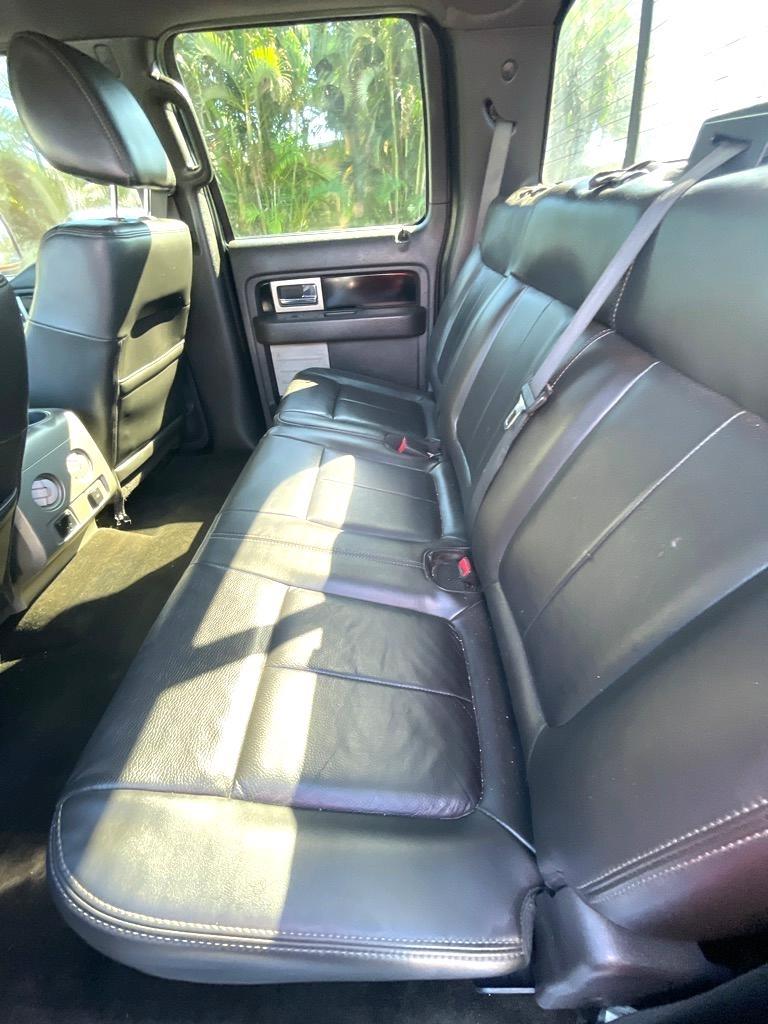 Ford F-150 4WD SuperCrew 145" Platinum 2011