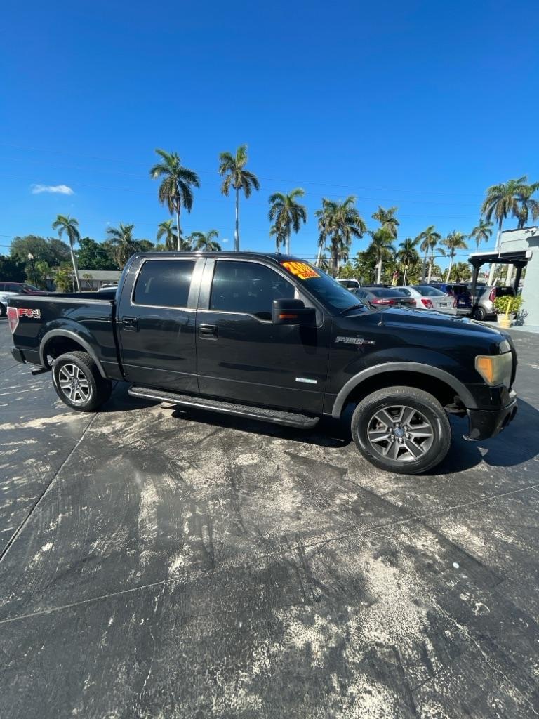 Ford F-150 4WD SuperCrew 145" Platinum 2011