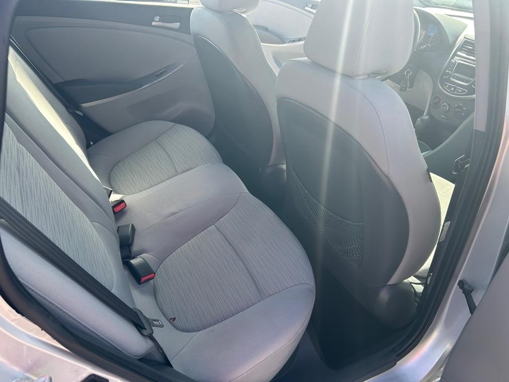 Hyundai Accent 4dr Sdn Auto GLS 2015