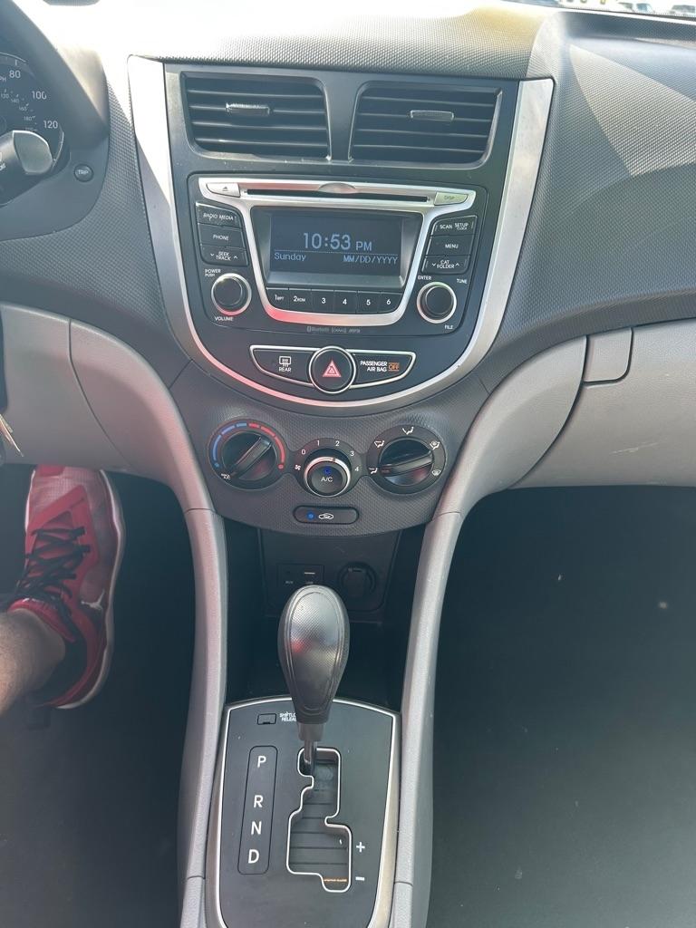 Hyundai Accent 4dr Sdn Auto GLS 2015
