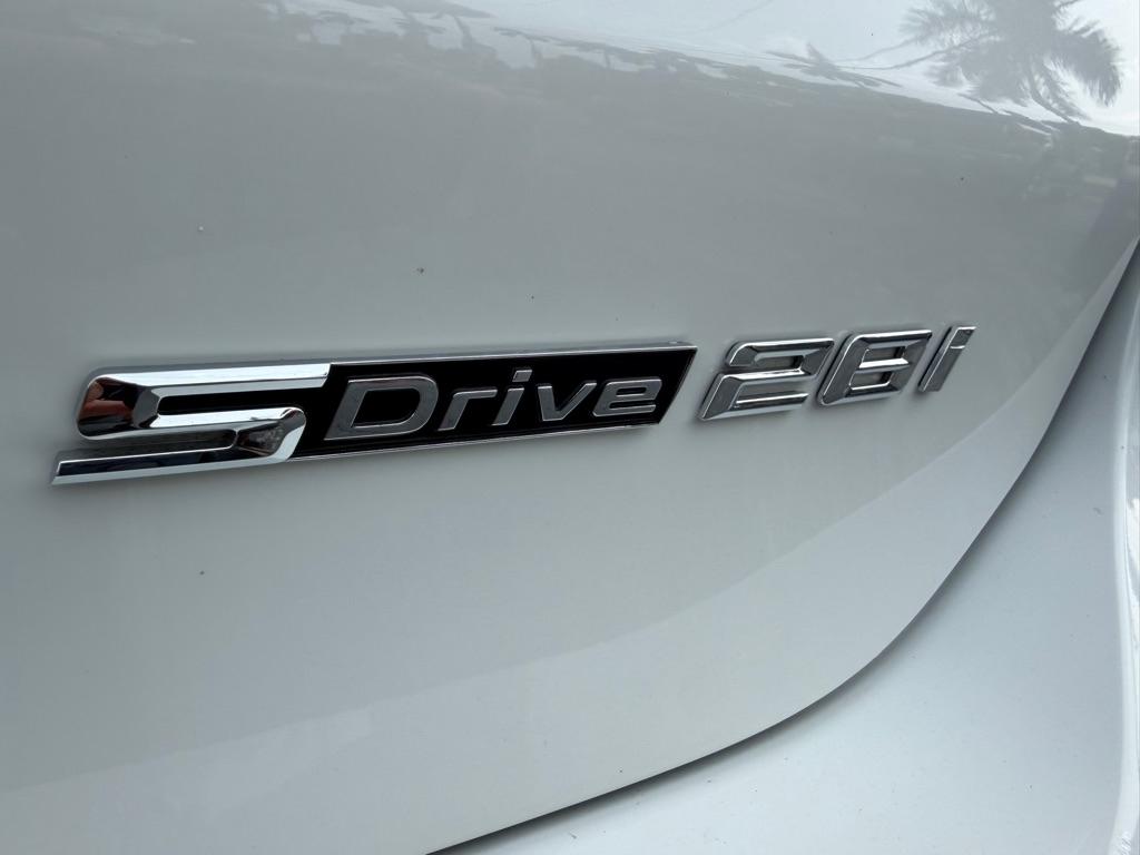 BMW X1 sDrive28i Sports Activity Vehicle 2021