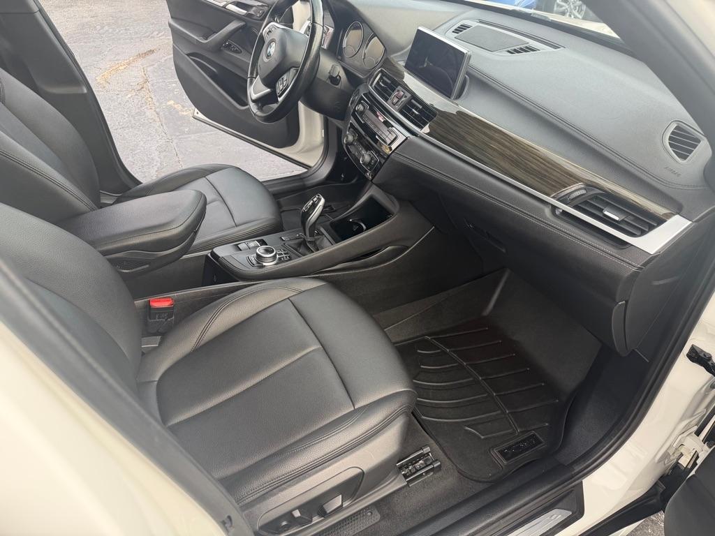 BMW X1 sDrive28i Sports Activity Vehicle 2021