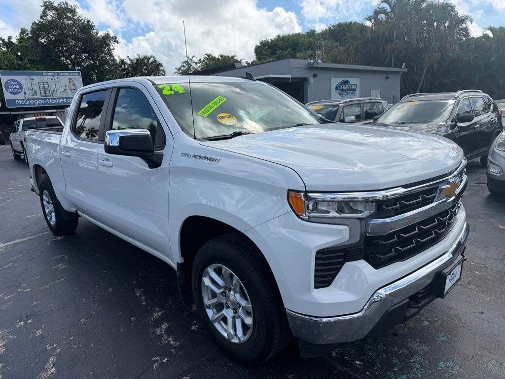 2024 Chevrolet Silverado 1500 4WD Crew Cab 147" LT w/2FL