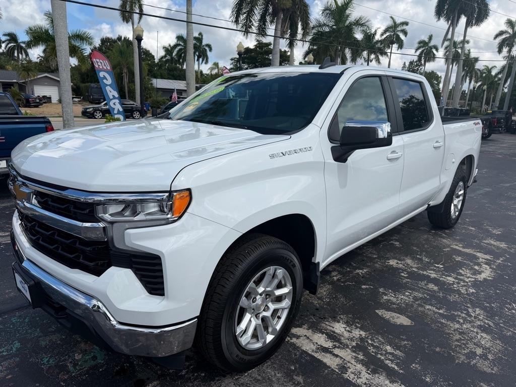 Chevrolet Silverado 1500 4WD Crew Cab 147" LT w/2FL 2024