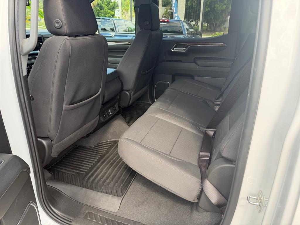 Chevrolet Silverado 1500 4WD Crew Cab 147" LT w/2FL 2024