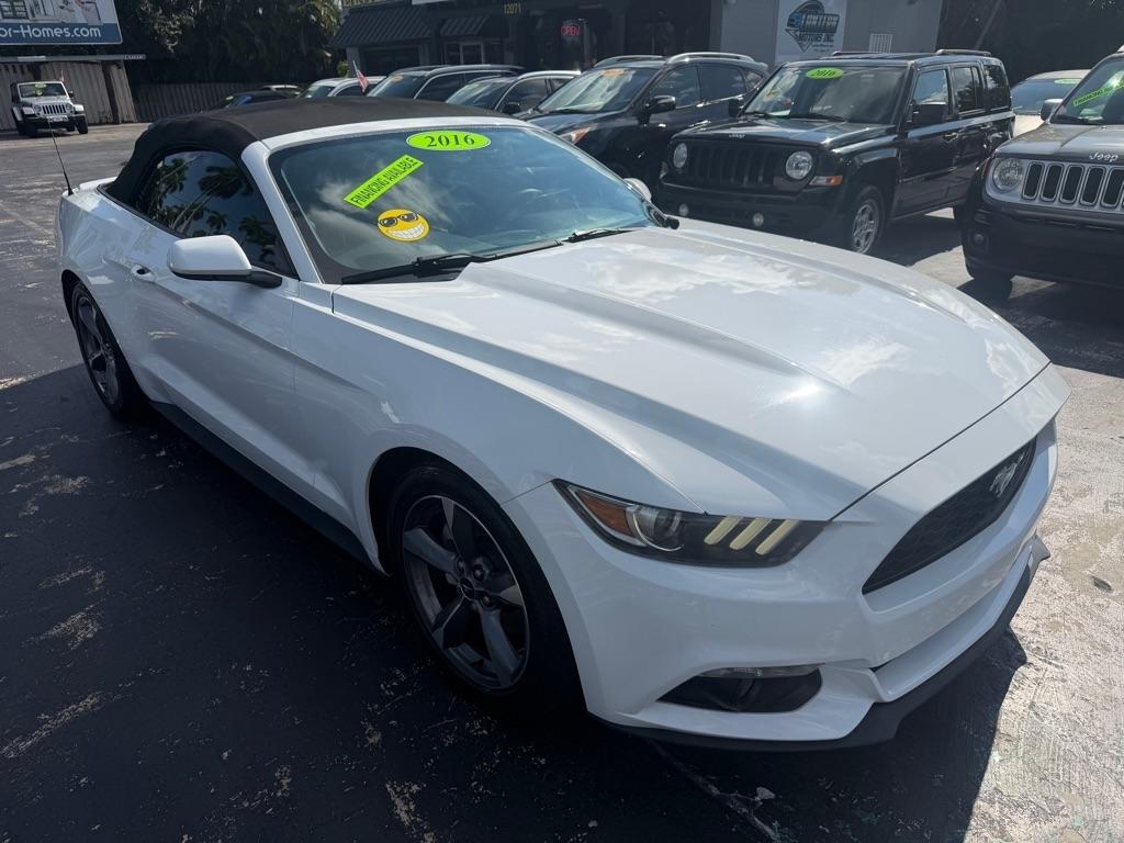 2016 Ford Mustang 2dr Conv V6