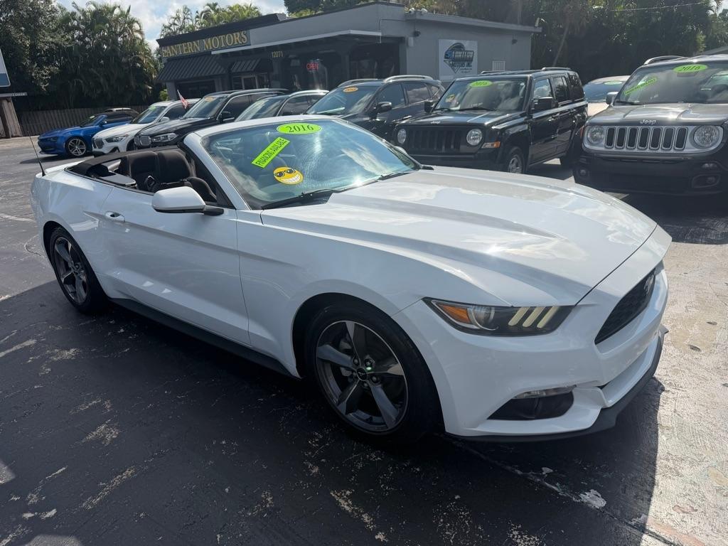 Ford Mustang 2dr Conv V6 2016