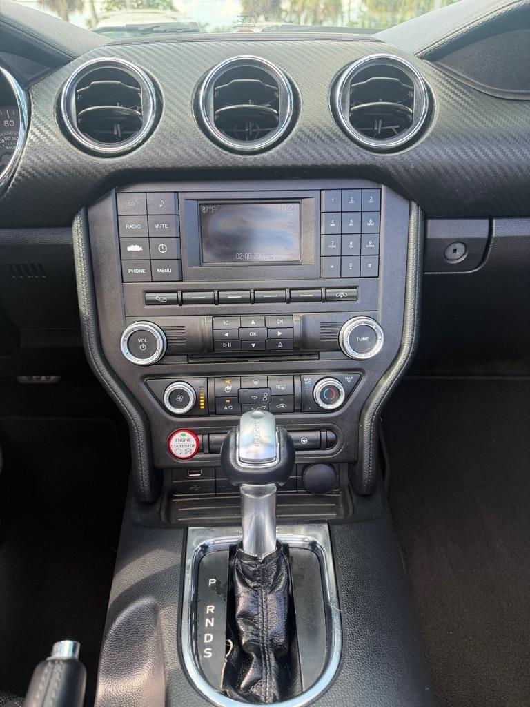 Ford Mustang 2dr Conv V6 2016
